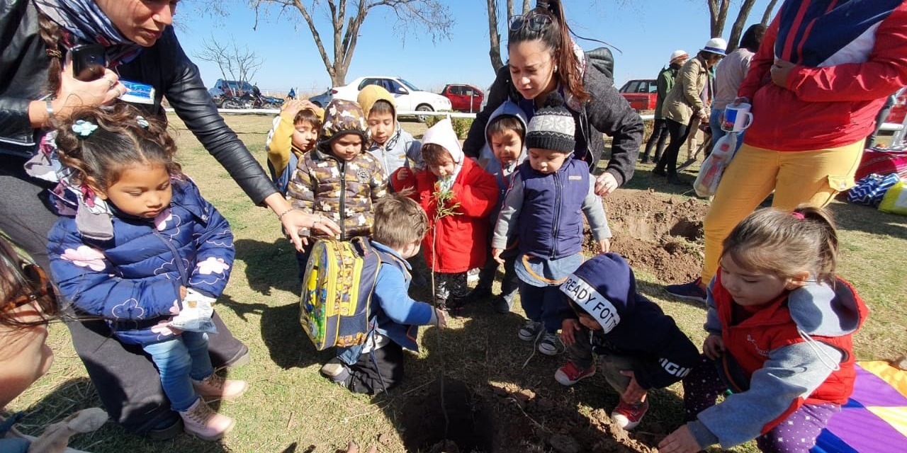 5 aniversario del parque agroecológico de la ciudad de estacion juarez celman (4)